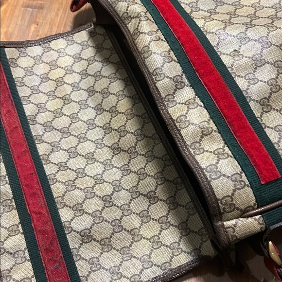 Gucci - Picture 7 of 9